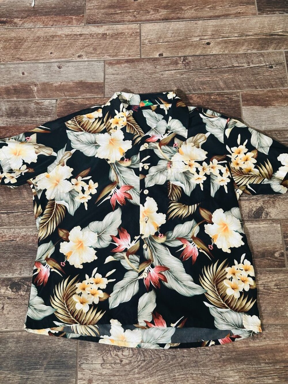 Lot of 2 Men’s Roundy Bay Short Sleeve Polyester Hawaiian Shirt - Floral - XL - Picture 2 of 11